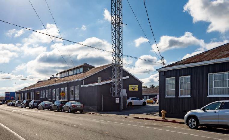 960-980 S Claremont St, San Mateo, CA à louer - Photo de l’immeuble – Image 1 sur 2