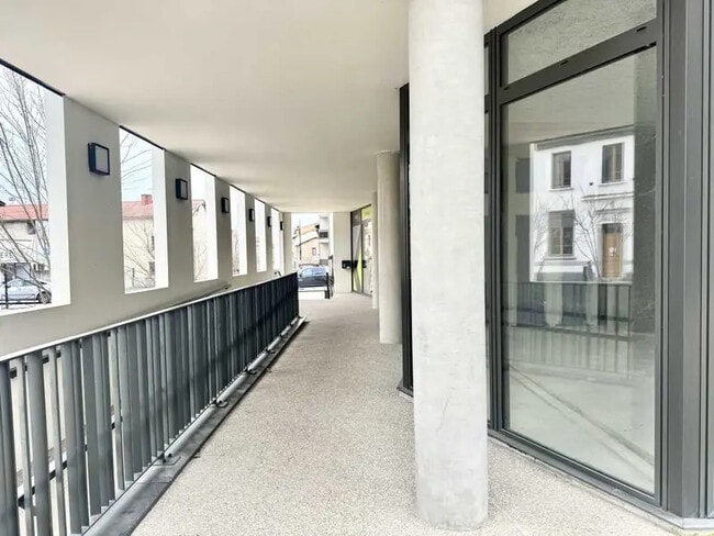 Plus de détails pour 43 Rue De La Republique, Genas - Logement à vendre