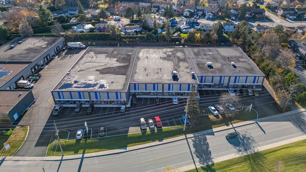 2660-2678 Lancaster Rd, Ottawa, ON à vendre - Photo de l’immeuble – Image 2 sur 7