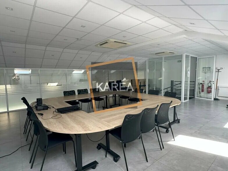 Bureau dans Serris à louer - Photo de l’immeuble – Image 1 sur 5
