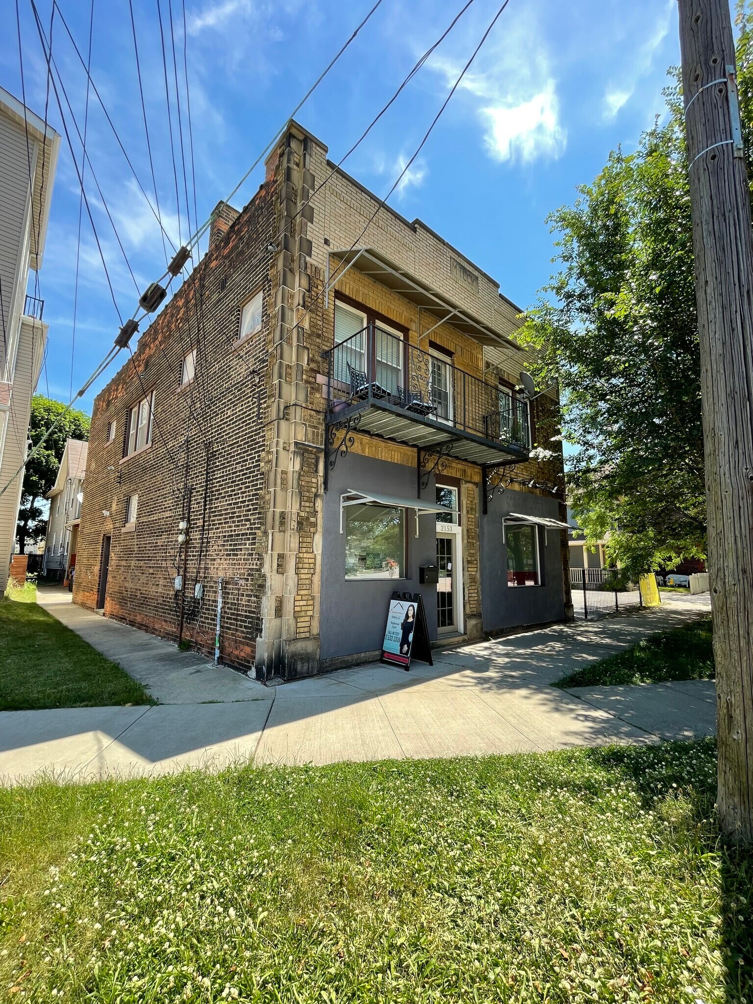 2151 Professor Ave, Cleveland, OH à vendre Photo de l’immeuble– Image 1 sur 21