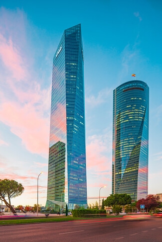 Plus de détails pour Paseo Castellana, 259 C, Madrid - Bureau à louer