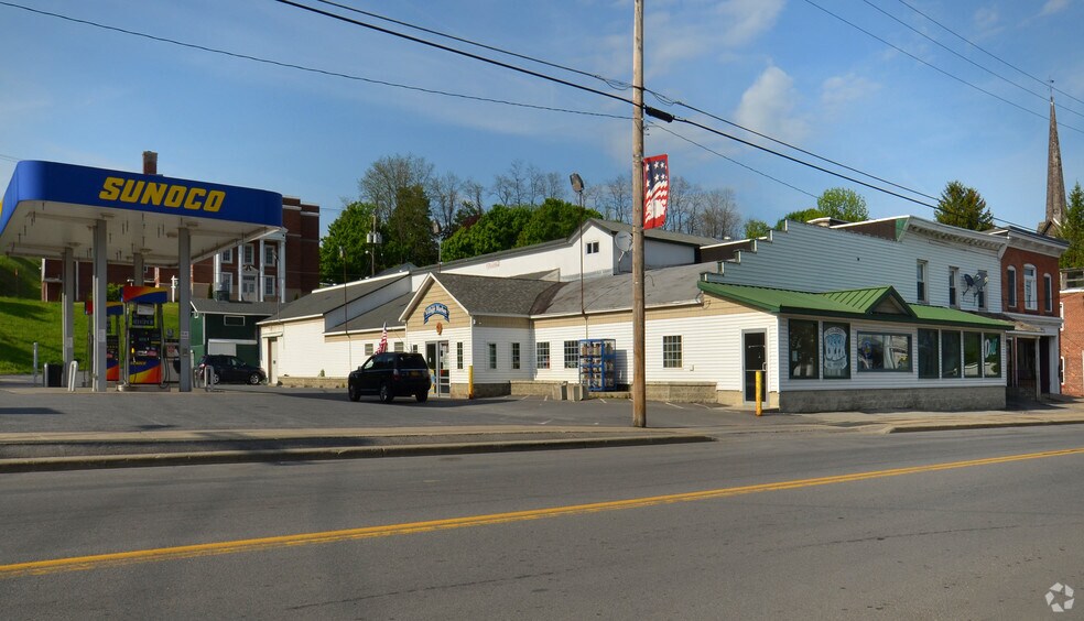 187 N Main St, Oriskany Falls, NY à vendre - Photo de l’immeuble – Image 2 sur 23