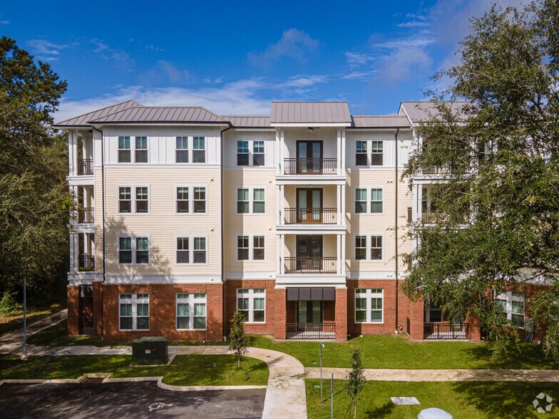 13085 SW 1st Ln, Newberry, FL à louer - Photo de l’immeuble – Image 3 sur 34