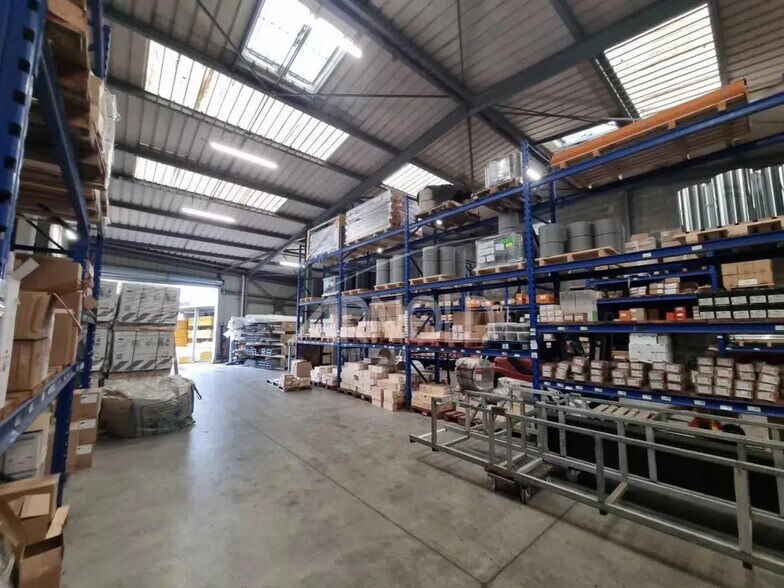 Industriel/Logistique dans Couëron à vendre - Photo de l’immeuble – Image 3 sur 5