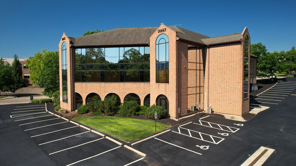 10663 Montgomery Rd, Montgomery, OH à louer - Photo de l’immeuble – Image 2 sur 13