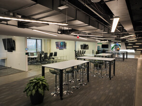 1200 Abernathy Rd NE, Atlanta, GA à louer Photo intérieure– Image 1 sur 20