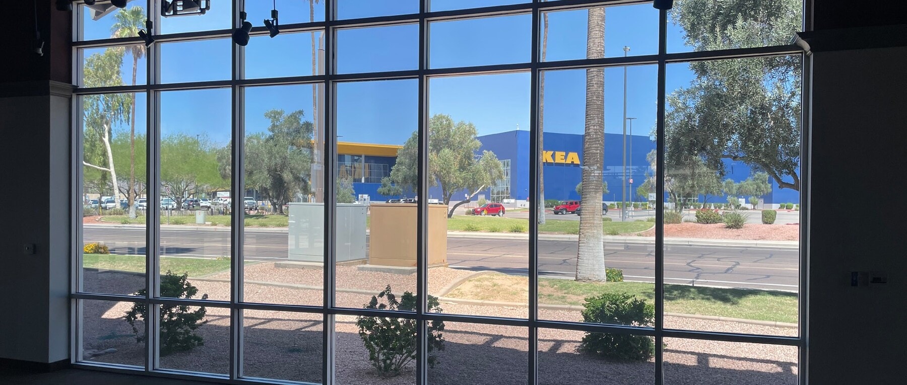 8425 S Emerald Dr, Tempe, AZ 85284 - Lot 100 -  - Photo intérieure - Image 2 of 2