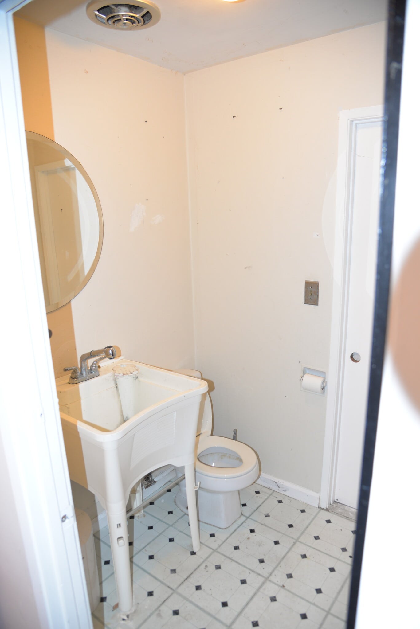 3421 Tripp Ct, San Diego, CA à louer Photo intérieure– Image 1 sur 7