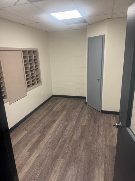 1610 Stanley Ave, Dayton, OH à louer - Photo intérieure – Image 3 sur 7