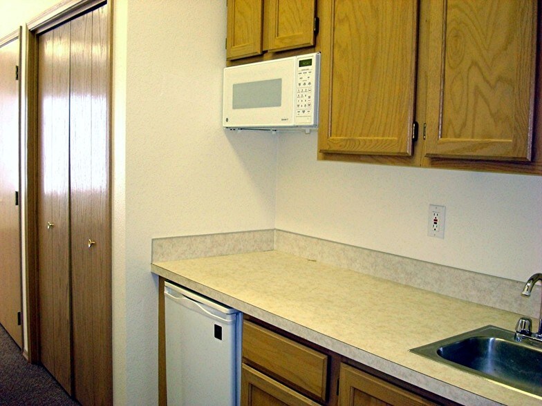 2812 Terrace Heights Dr, Yakima, WA à louer - Photo intérieure – Image 3 sur 4