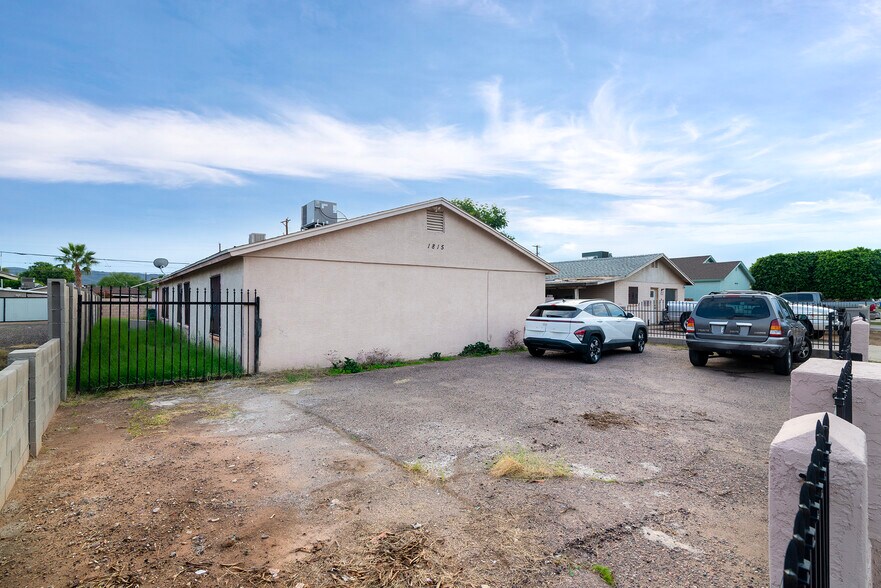 1815 E Pueblo Ave, Phoenix, AZ à vendre - Photo de l’immeuble – Image 3 sur 18