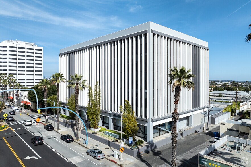 3130 Wilshire Blvd, Santa Monica, CA à louer - Photo principale – Image 1 sur 15