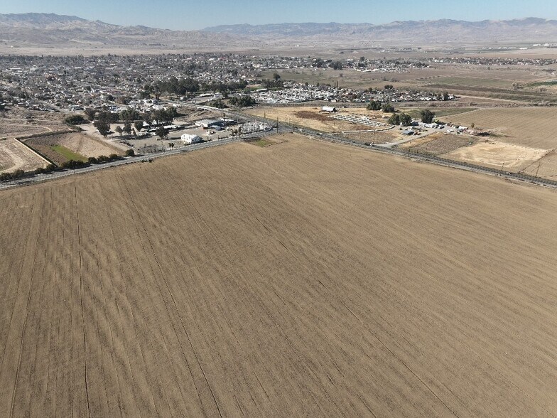 00 W. Jayne Avenue Ave, Coalinga, CA à vendre - Photo de l’immeuble – Image 2 sur 12