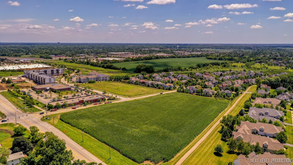Fabyan Pkwy, Batavia, IL à vendre - Aérien – Image 3 sur 15
