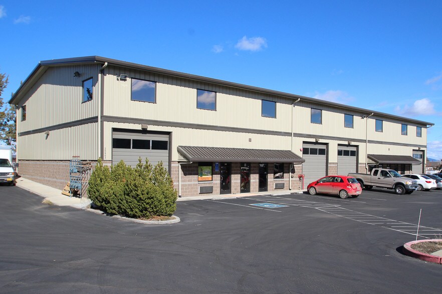 20802-20810 Sockeye Pl, Bend, OR à louer - Photo de l’immeuble – Image 2 sur 15