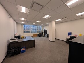 7327 137th St, Surrey, BC à louer Photo intérieure– Image 1 sur 10