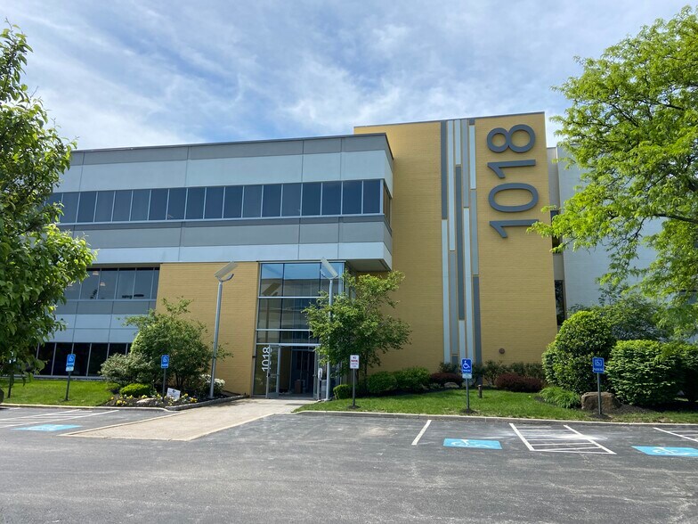 1018 W 9th Ave, King Of Prussia, PA à louer - Photo de l’immeuble – Image 2 sur 2
