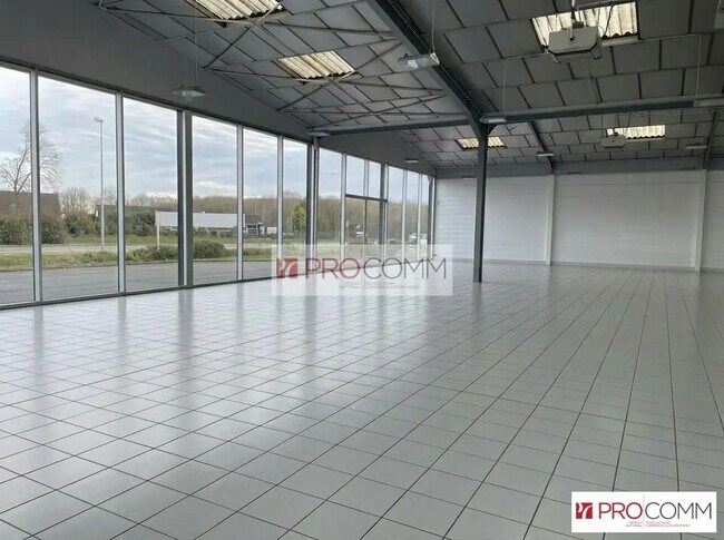 Plus de détails pour Local commercial à louer