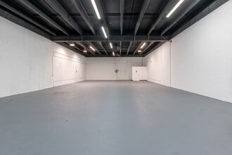 3501-3531 NW 19th St, Fort Lauderdale, FL à louer Photo intérieure– Image 2 sur 5