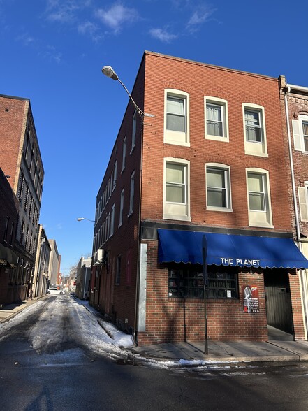 326 Court St, Williamsport, PA à vendre - Photo de l’immeuble – Image 1 sur 9