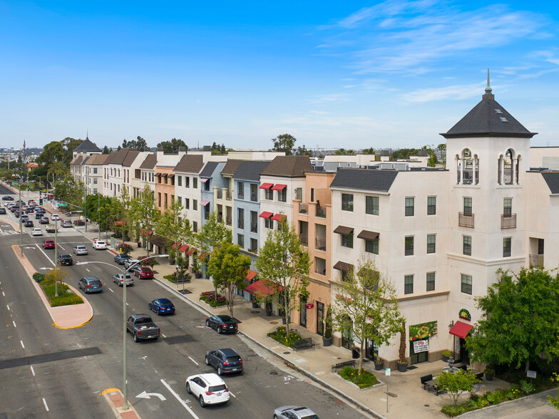 21800 Avalon Blvd, Carson, CA à louer - Photo de l’immeuble – Image 2 sur 6