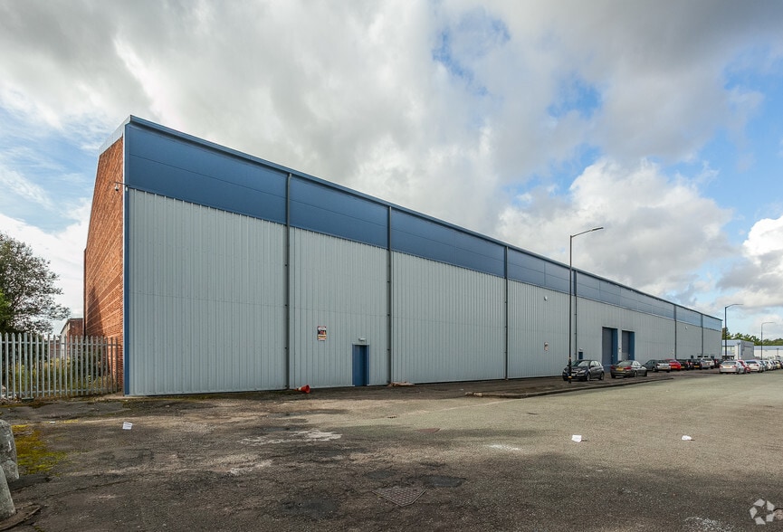 Long Wood Rd, Manchester à louer - Photo de l’immeuble – Image 2 sur 9