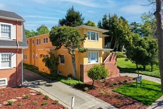 919 The Alameda, Berkeley, CA à louer Photo de l’immeuble– Image 2 sur 13