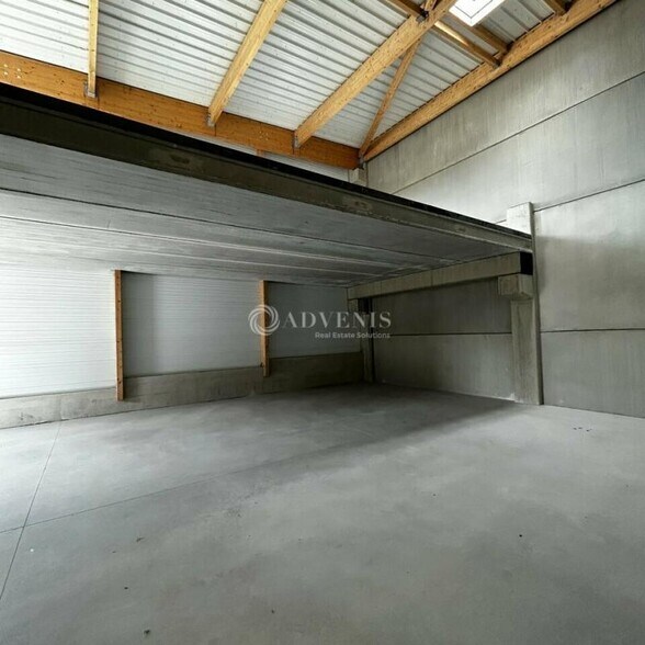Local d'activités dans Vailhauquès à vendre - Photo intérieure – Image 3 sur 6