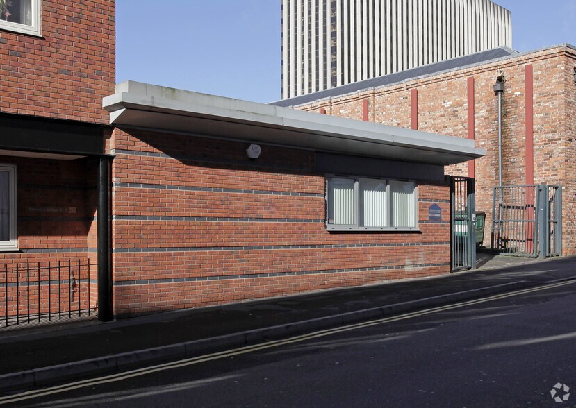 Gas St, Birmingham à vendre - Photo de l’immeuble – Image 2 sur 3