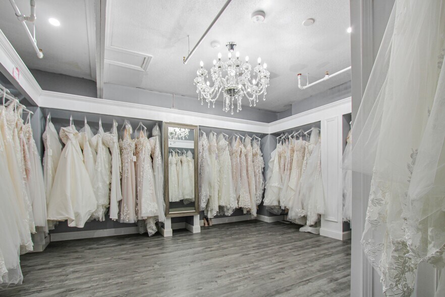 911 Madison Ave, Toledo, OH à louer - Photo intérieure – Image 3 sur 9