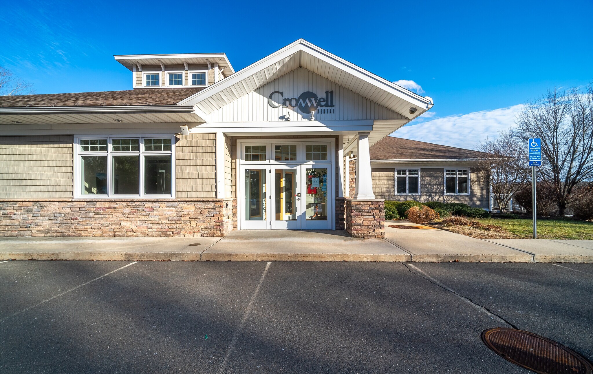 30 Country Squire Dr, Cromwell, CT à vendre Photo de l’immeuble– Image 1 sur 52