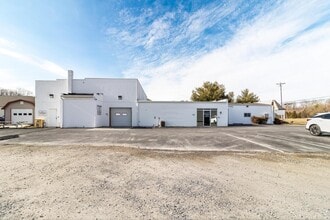 28275 Three Notch Rd, Mechanicsville, MD à louer Photo de l’immeuble– Image 2 sur 14