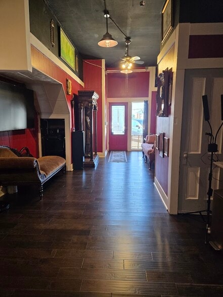 136 W Main St, Hillsboro, OH à vendre - Photo intérieure – Image 3 sur 8