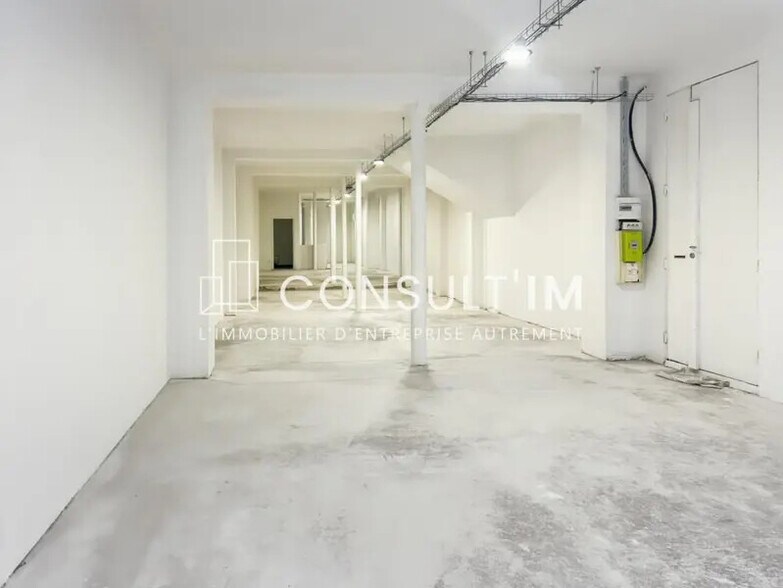 58 Rue De Paradis, Paris à louer - Photo de l’immeuble – Image 3 sur 5