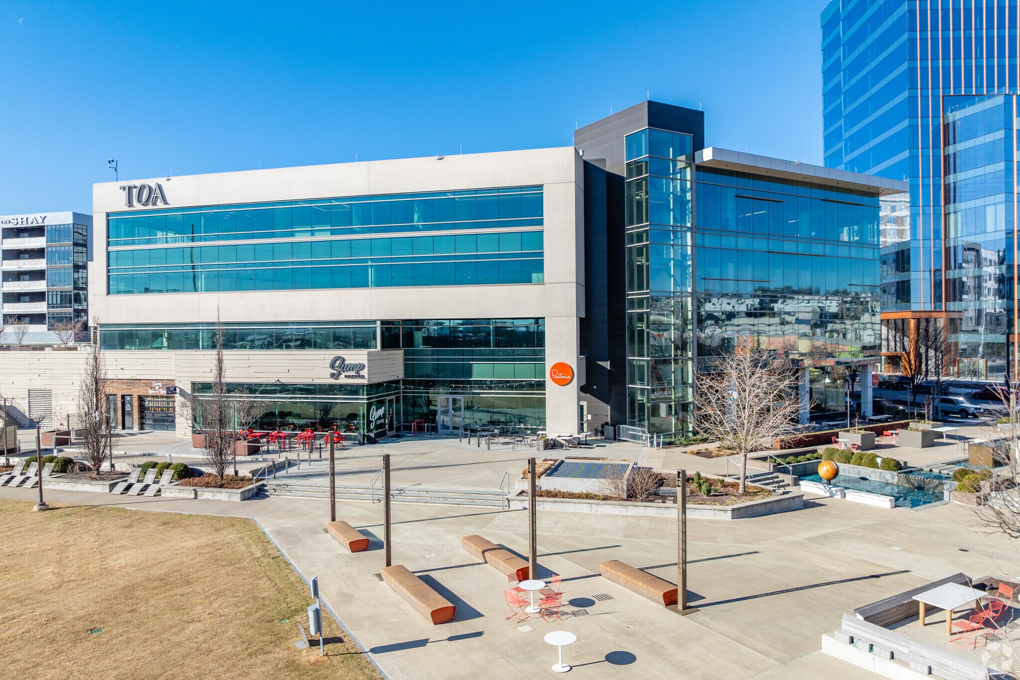 8 City Blvd, Nashville, TN à louer Photo principale– Image 1 sur 19