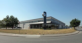 Plus de détails pour 5850 Dixie Rd, Mississauga, ON - Industriel/Logistique à louer