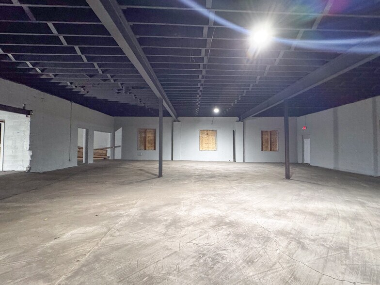 705 Ann St, Columbus, OH à louer - Photo de l’immeuble – Image 2 sur 12