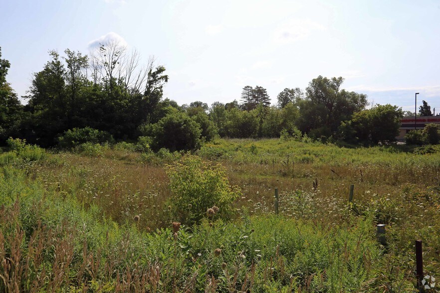 20927 Dalton Rd, Georgina, ON à vendre - Photo de l’immeuble – Image 2 sur 3