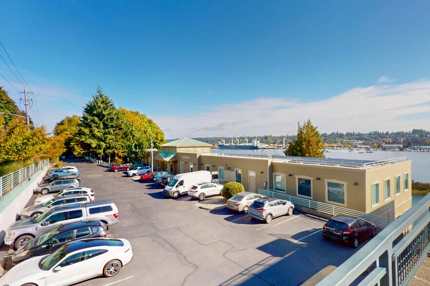 324 W Bay Dr NW, Olympia, WA à louer - Photo de l’immeuble – Image 1 sur 13
