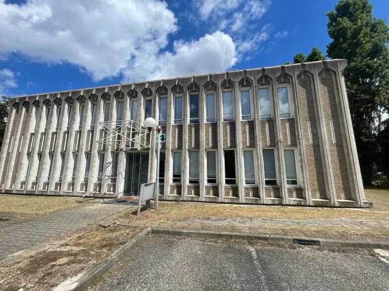 Bureau dans Bordeaux à louer - Photo de l’immeuble – Image 1 sur 15