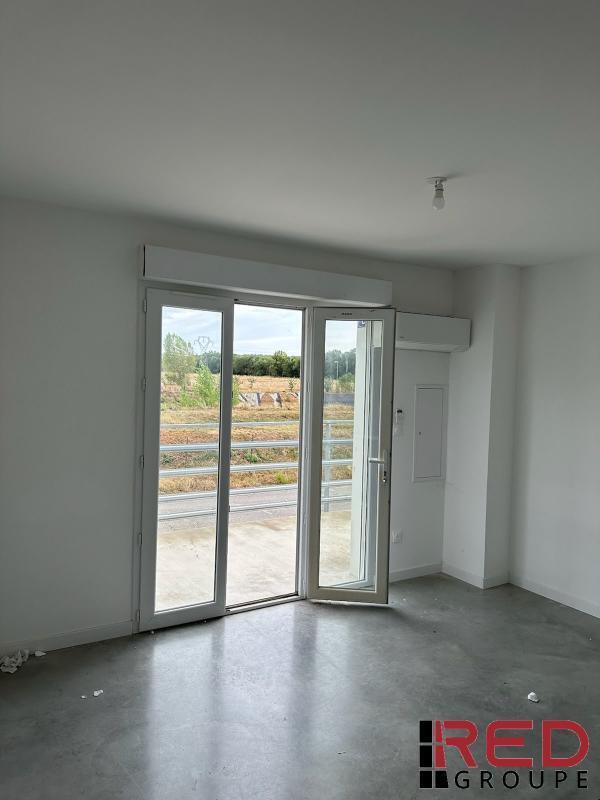 Bureau dans Châteauneuf-le-Rouge à louer Photo de l’immeuble– Image 1 sur 6