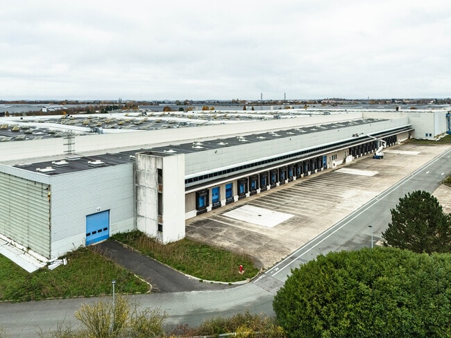 Plus de détails pour 2 Boulevard Jean Monnet, Combs-la-Ville - Bureau, Industriel/Logistique à louer
