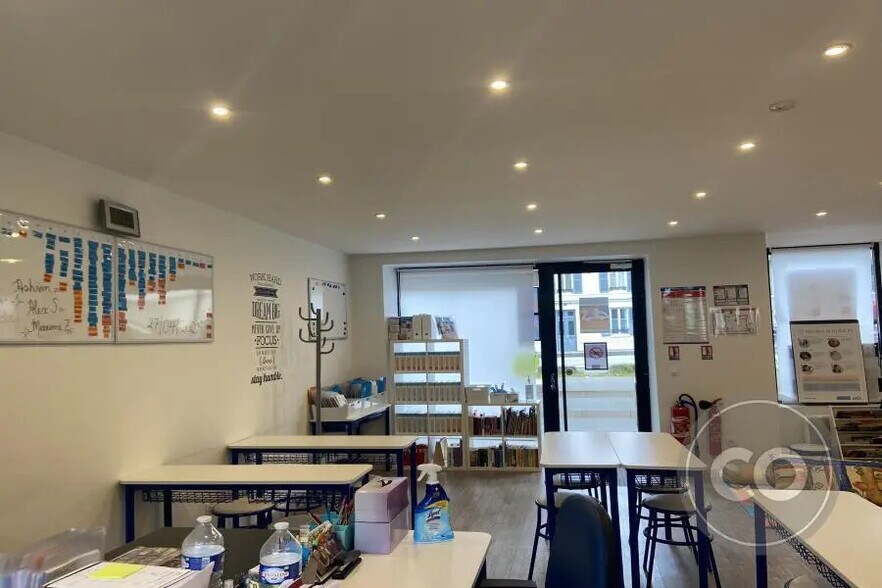 Bureau dans Boulogne-Billancourt à louer - Photo de l’immeuble – Image 2 sur 6