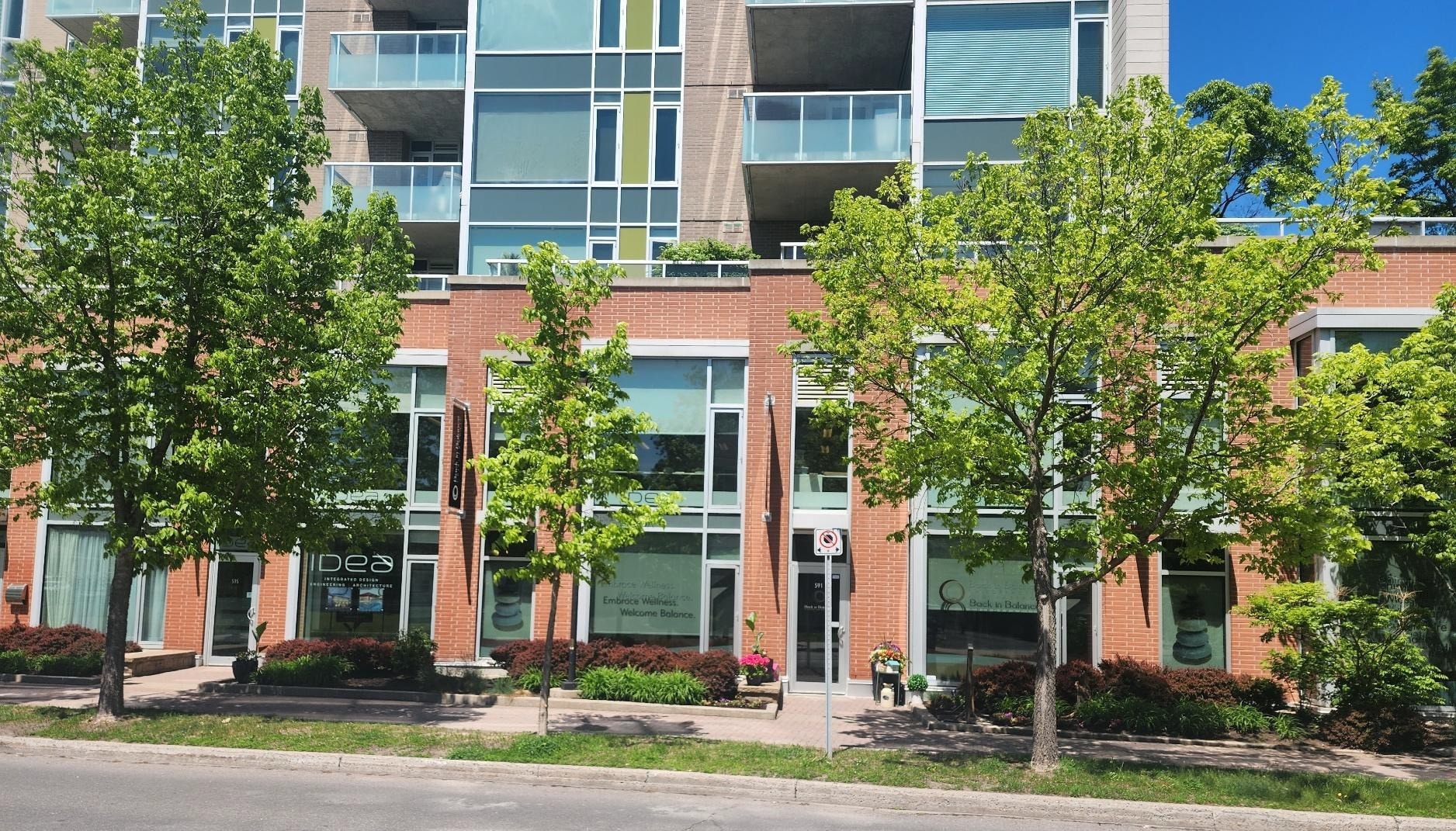 595 Byron Av, Ottawa, ON à louer Photo de l’immeuble– Image 1 sur 2