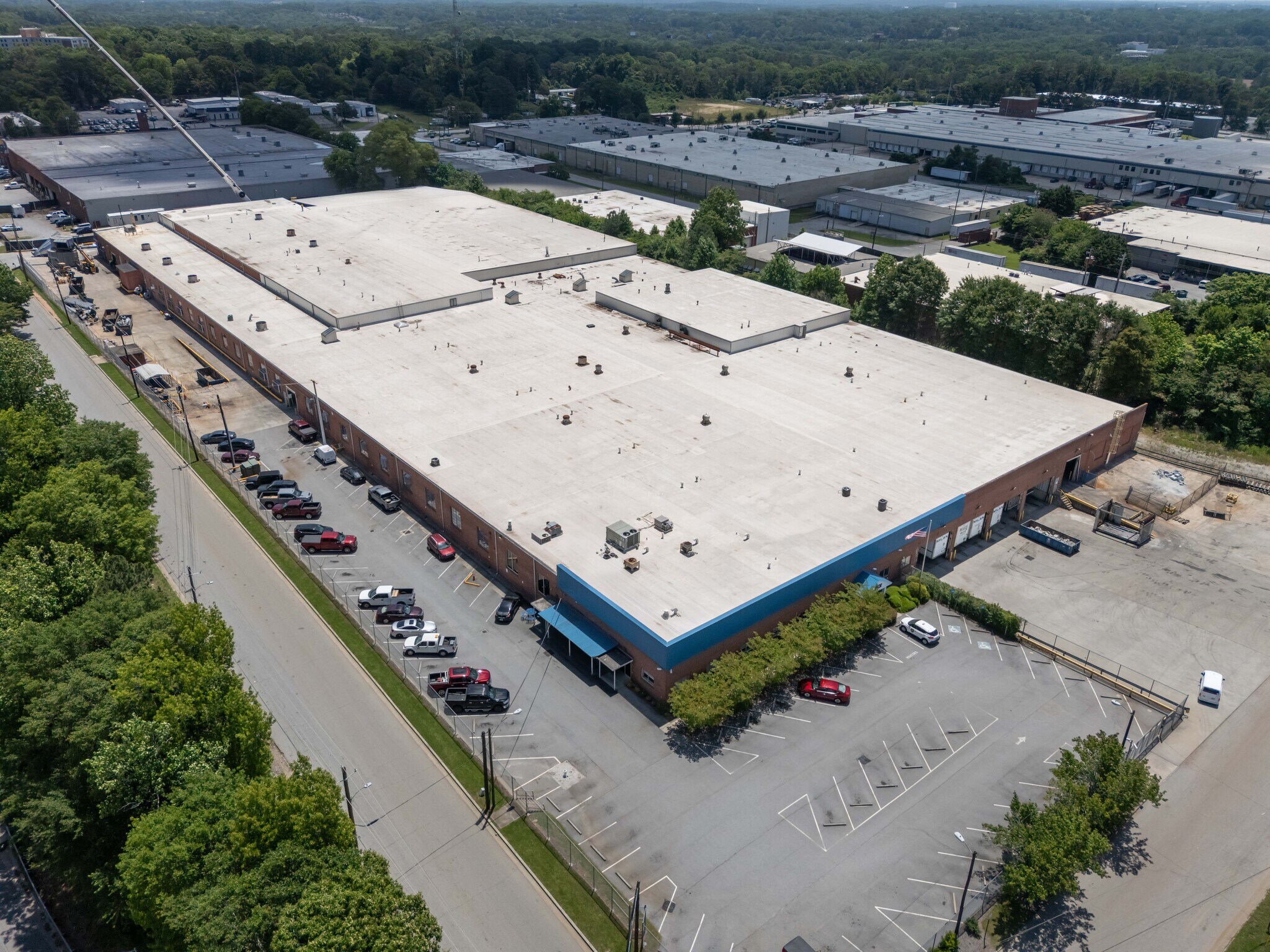 3200 Lakewood Ave, East Point, GA à louer Photo principale– Image 1 sur 5