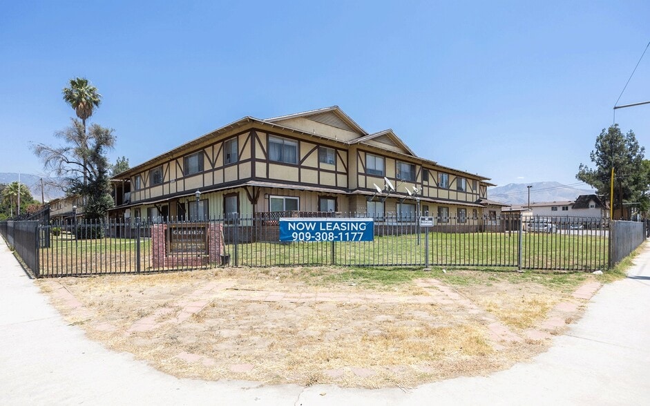 2761 Golden Ave, San Bernardino, CA à vendre - Photo de l’immeuble – Image 1 sur 23