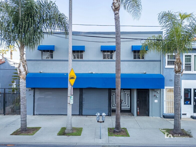 129-131 W 5th St, Long Beach, CA à vendre - Photo de l’immeuble – Image 2 sur 24