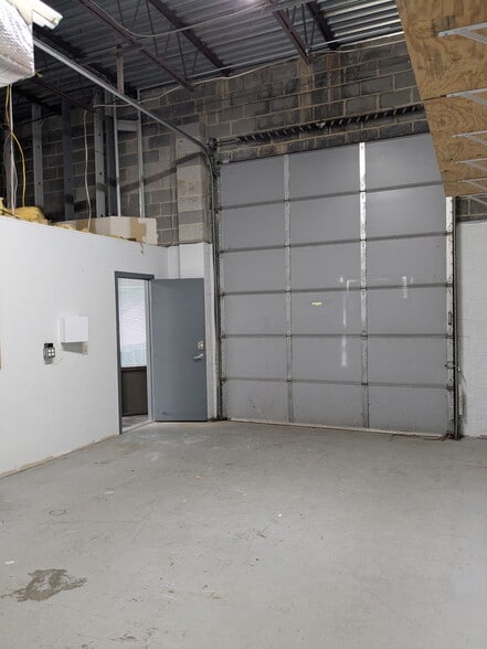 2014 Renard Ct, Annapolis, MD à louer - Photo de l’immeuble – Image 3 sur 9