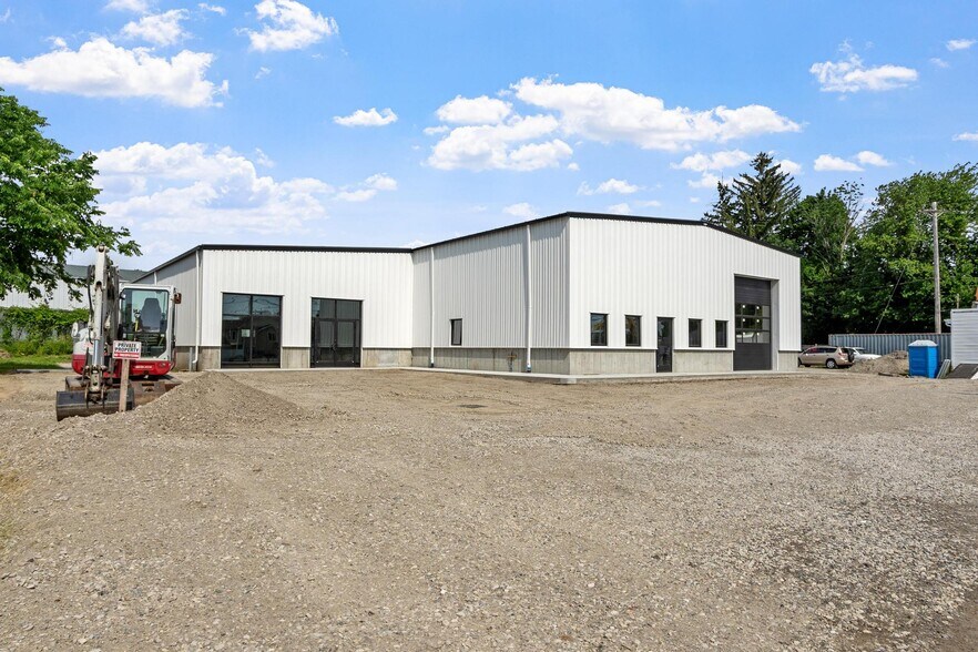 32 Greeley St, Clinton, MA à louer - Photo de l’immeuble – Image 2 sur 9